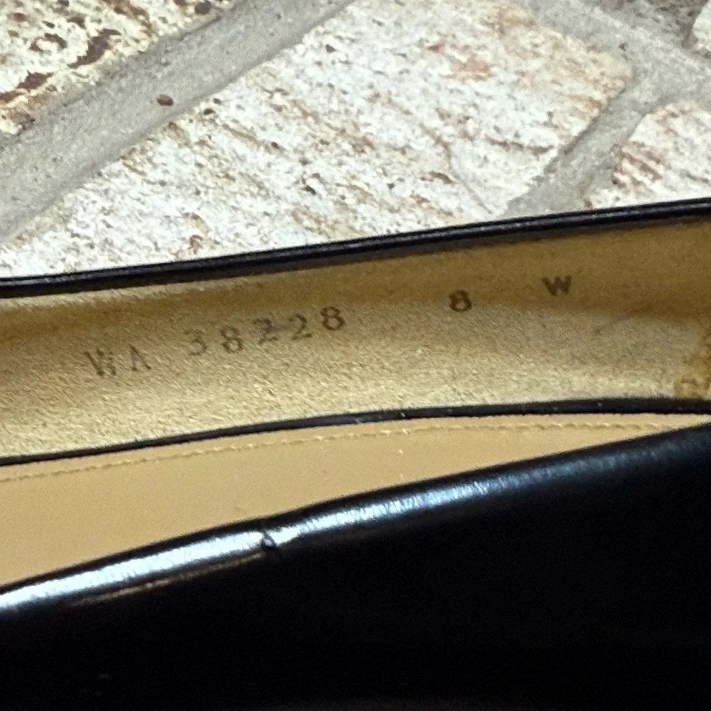 Coach Black Patent Leather Kitten Heels Pointed Toe Size 8 Worn Twice Like New - Picture 7 of 9